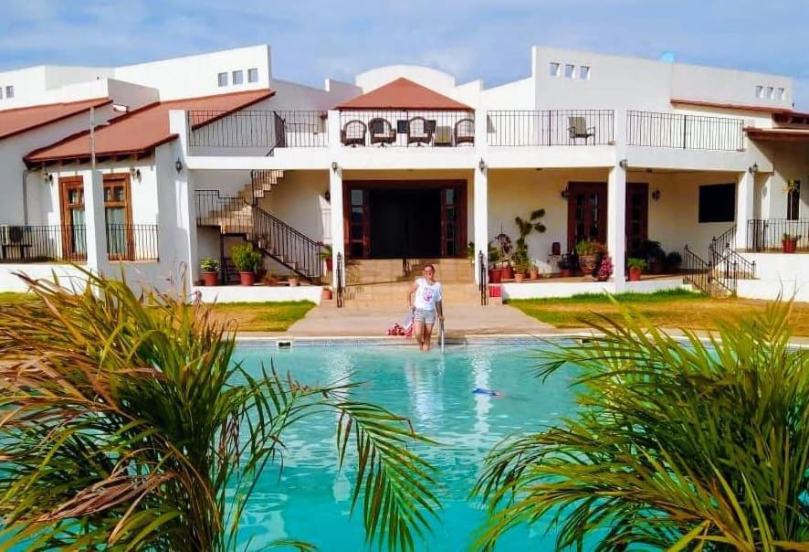 Villa Corsua バジェ・デ・グアダルーペ エクステリア 写真